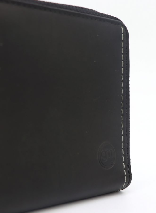 Gai Mattiolo Black Color Purse: A Stylish Blend of Elegance and Functionality - Image 3