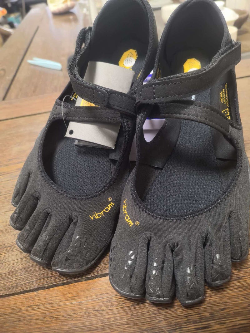 Women's Five-Finger Split-Toe Dance Shoes - Image 2