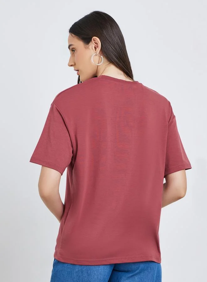 Styli Styli Women Red Bondi Beach Embroidered Oversized T-Shirt