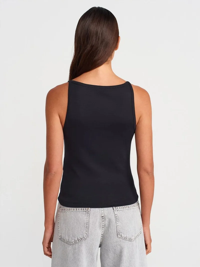 ديلفين Dilvin Ribbed Halterneck Slim-Fit Blouse
