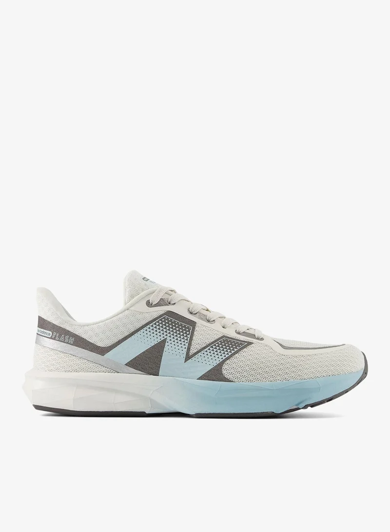DynaSoft Flash v7 athletic Sneakers (Standard Fit)