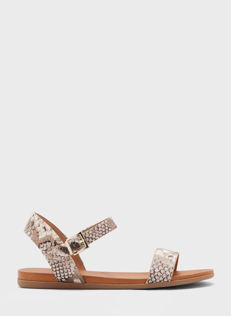 CALL IT SPRING Kassian Sandal - Champagne