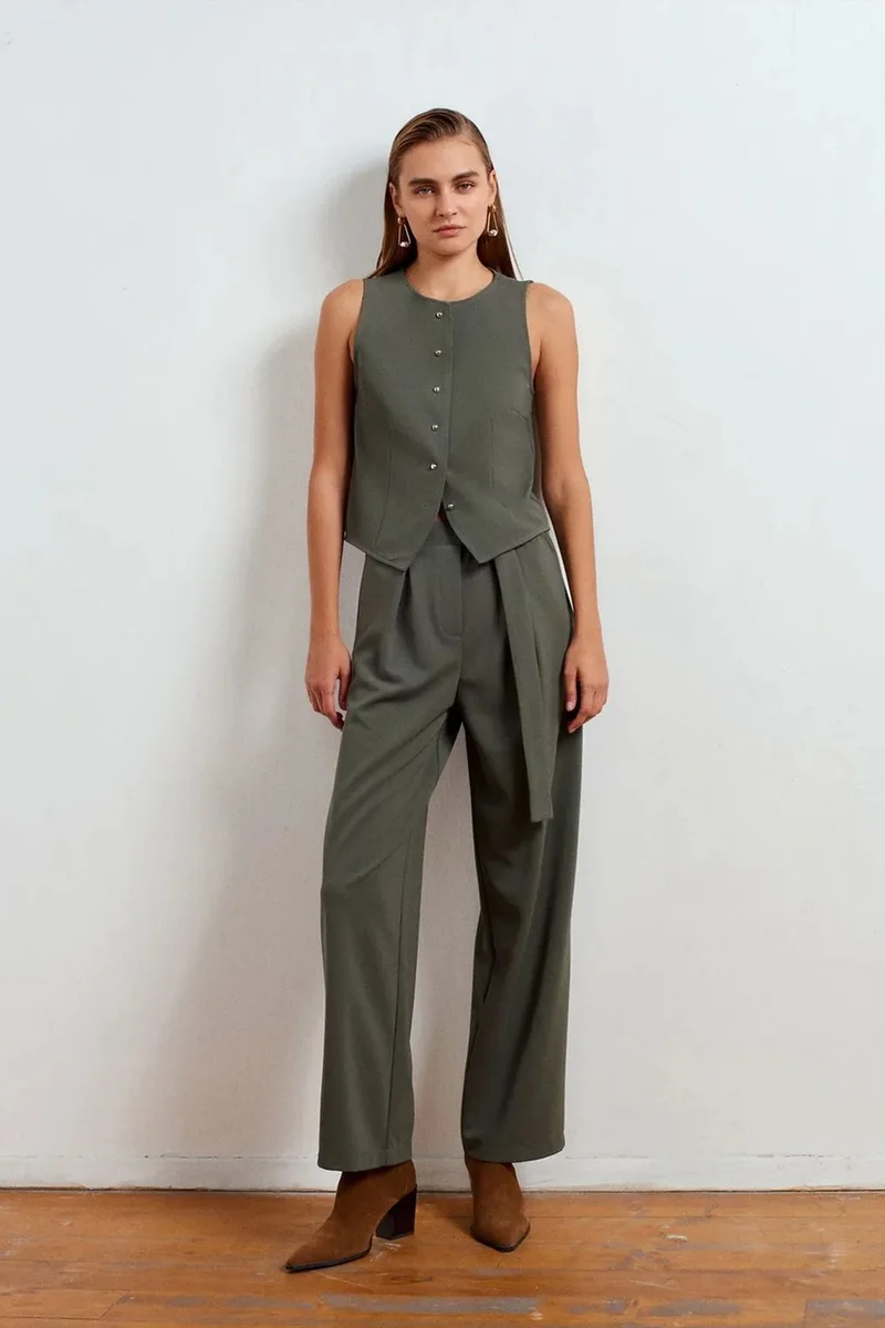 Dilvin Khaki Green DILVIN High-Waist Wide-Leg Crepe Trousers for Women | Best Price UAE