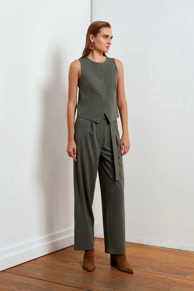 DILVIN High-Waist Wide-Leg Crepe Trousers