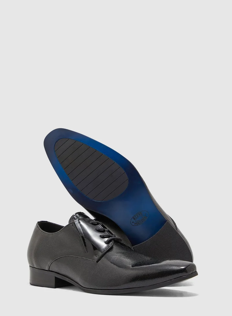 STEVE MADDEN Jaylenn Patent Lace Ups