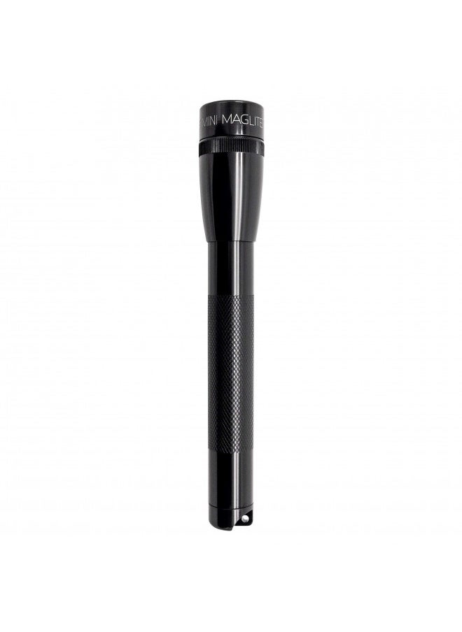 MAGLITE Maglite Mini LED 2-Cell AA Flashlight in Presentation Box Black  - Image 4