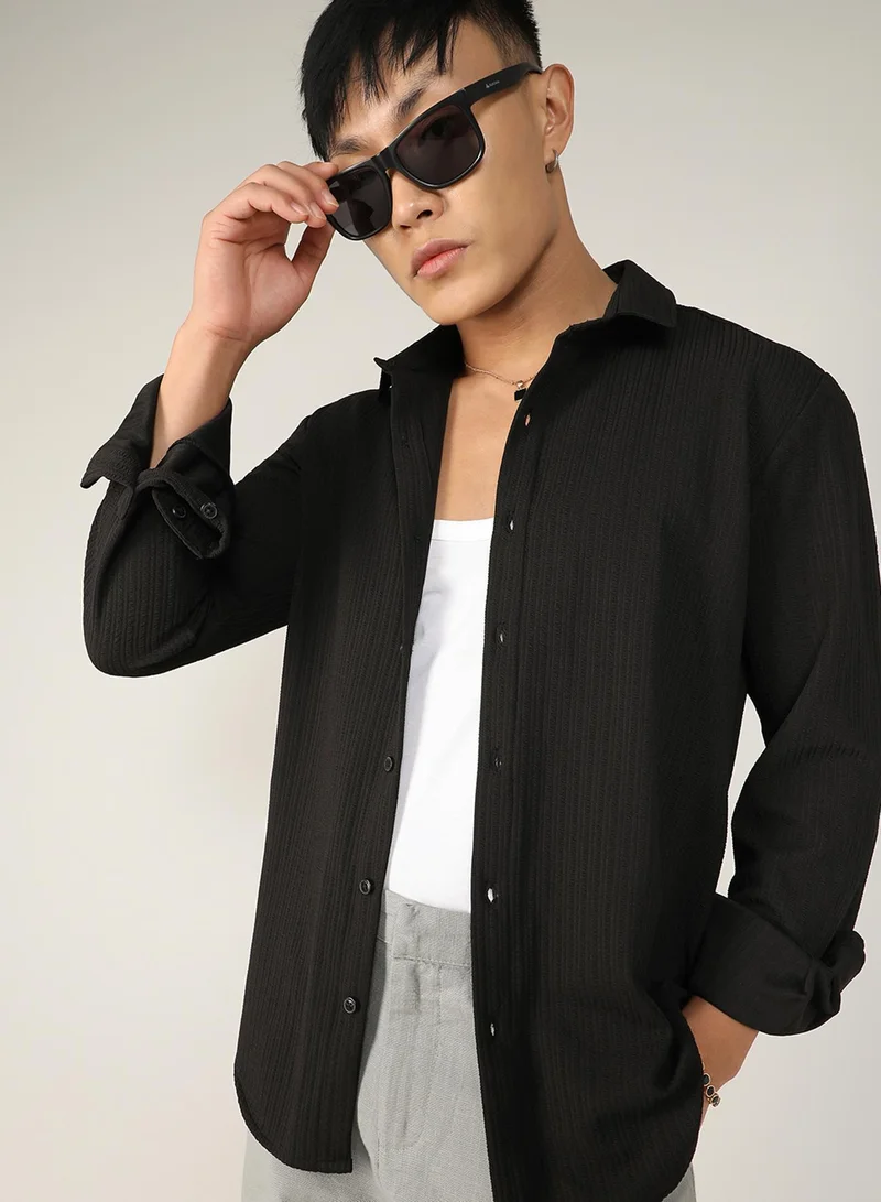 Campus Sutra Men's Onyx Black Stripe-Creased Shirt For Casual Wear | Spread Collar | Long Sleeve | Button Closure | Shirt Crafted With Comfort Fit For Everyday Wear