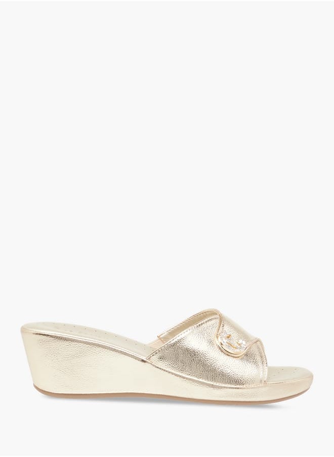 Le Confort Womens Textured Wedge Sandals With Slip On Closure  - Image 2
