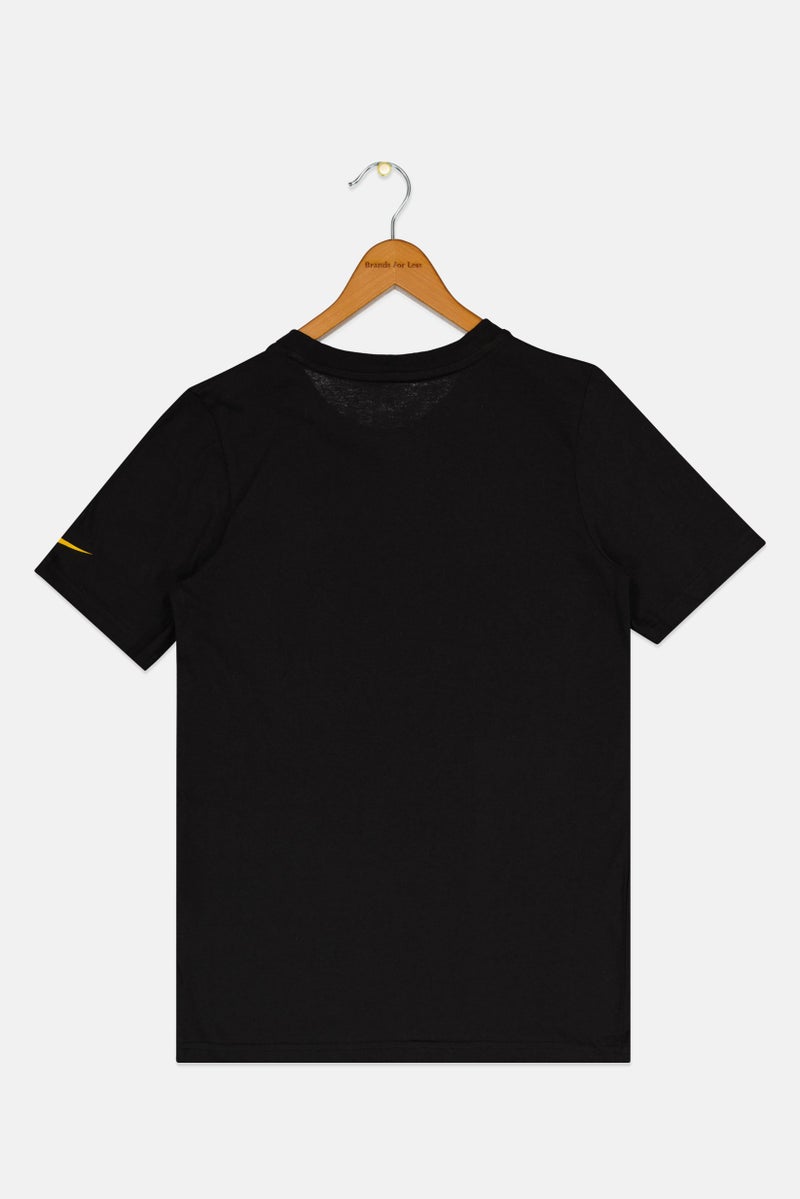 Nike تي شيرتات رياضية قصيرة الأكمام للأطفال من نايك × NBA، فريق ووريورز، باللون الأسود - Image 2