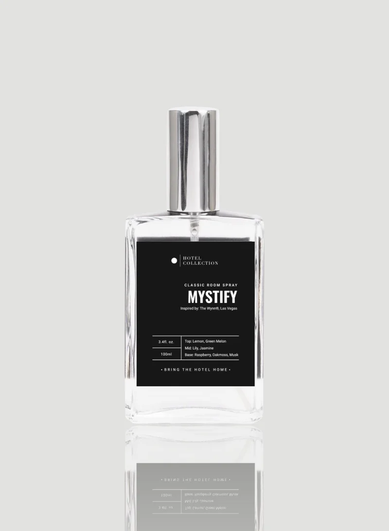 هوتيل كوليكشن Mystify - بخاخ معطر للغرف بالزيوت العطرية - تجربة عطرية مستوحاة من الفنادق الفاخرة - الياسمين والشمام الأخضر وزهرة الزنبق - تركيبة لا تسبب الحساسية - بخاخ منعش للجو - 100 مل / 3.5 أونصة سائلة