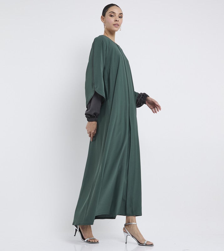 ROZA Stylish Abaya with piping & pleated - Image 2