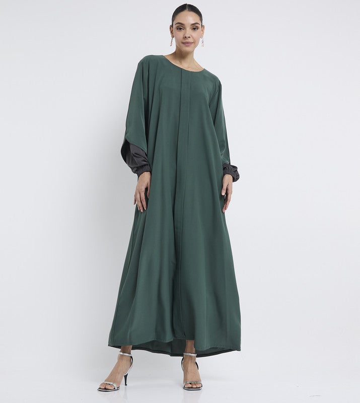 ROZA Stylish Abaya with piping & pleated - Image 1