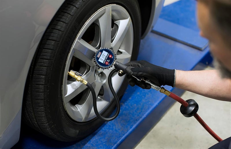 Sealey Digital Tyre Inflator with Clip-On Connector - SA400 - Image 2