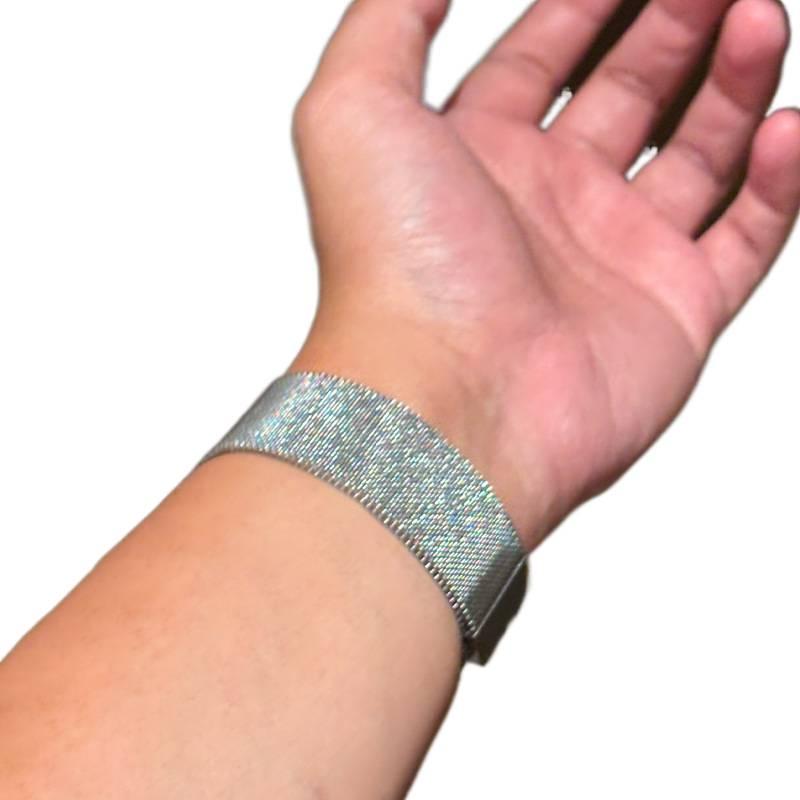 QX سوار ساعة ذكية سوار معدني من الستانلس ستيل متوافق مع Apple Watch بملاءمة قابلة للتعديل وحزام بديل بتصميم معدني أنيق باللون فضي قابل للتعديل باللون الفضي - Image 1