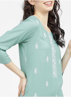 Vishudh Women Green Printed Kurta and Palazzo Set by Styli  - Image 4