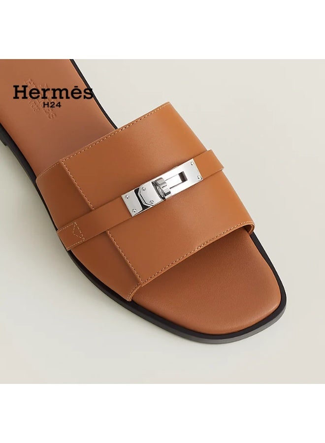 Hermes H24 صندل هيرميس H24 جوليا ذو الكعب المسطح والمقدمة المستديرة للنساء – بني - Image 4
