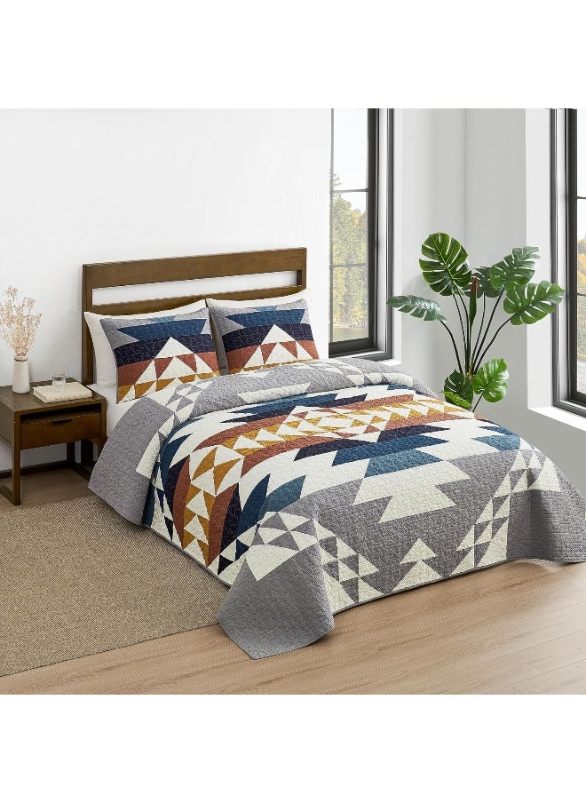 Pendleton - PENDLETON 29272 Explorer King-California King Quilt Set Soft Cotton Bed Cover Rustic Home Decor Bedspread Luxury Coverlet Set Cozy Lightweight Quilt and Pillow Shams Set, King, Grey - Image 1