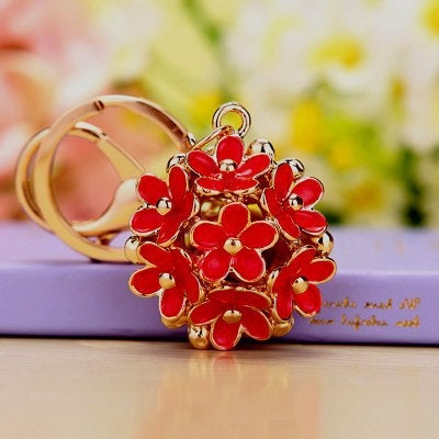 Generic Daisy Flower Carved Keychain Ball Pendant for Women Red