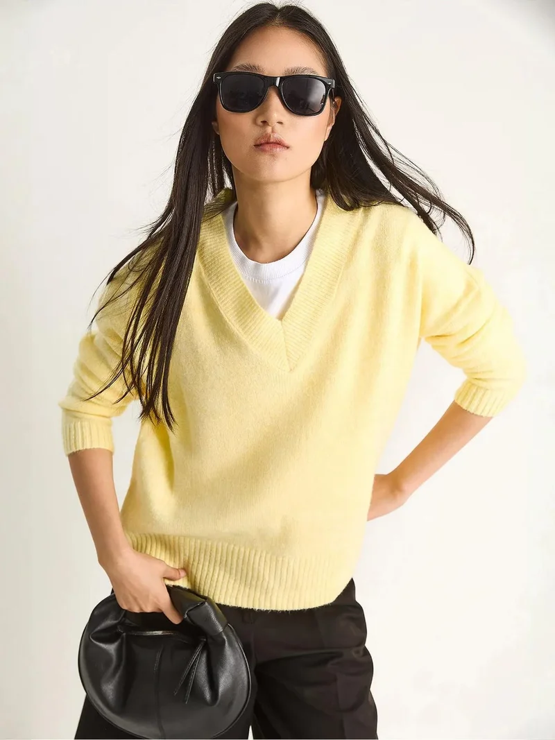Bianco Lucci LUCCI V-Neck Long Sleeve Sweater