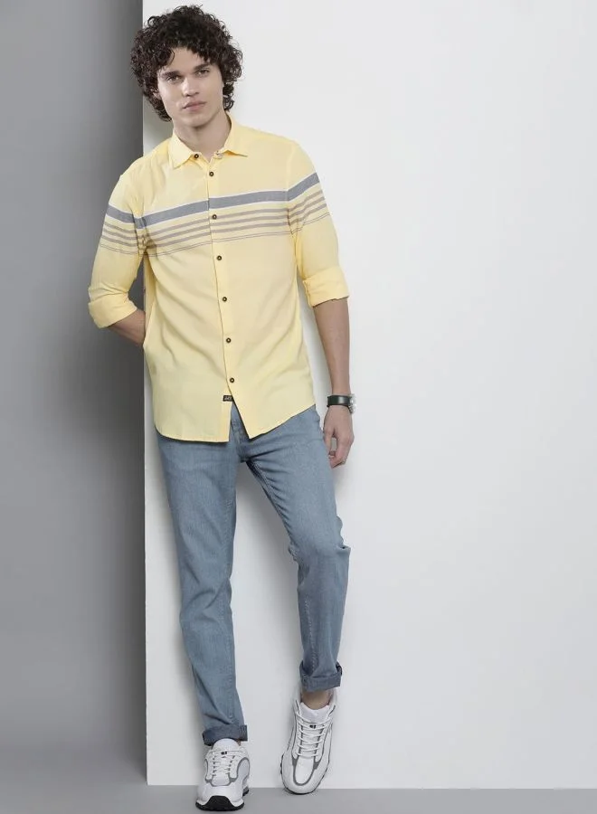 شركة المرآب الهندية Men Regular Fit Striped Full Sleeves Cutaway Collar Casual Shirt