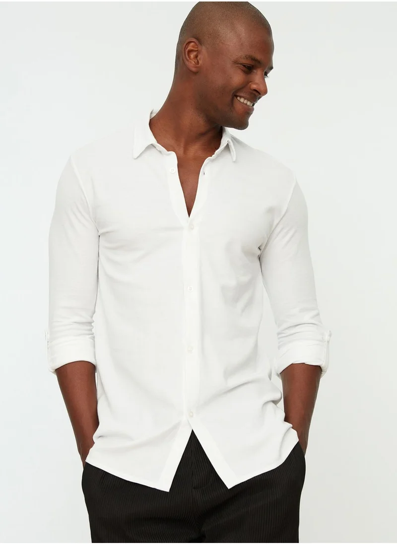 trendyol Essential Slim Fit Shirt