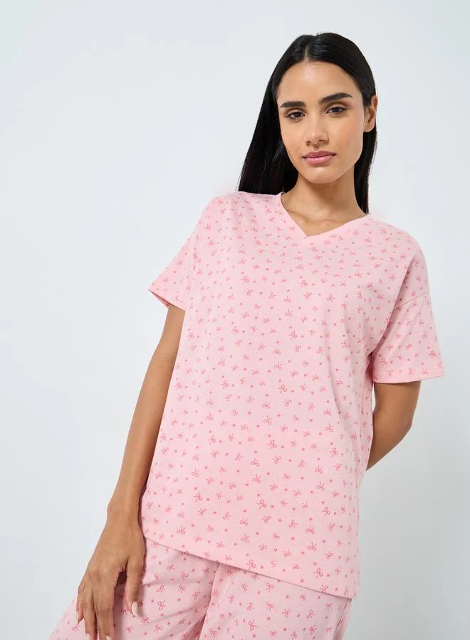 Styli Styli Cotton Bow Star Print V Neck T-Shirt and Pyjama Set