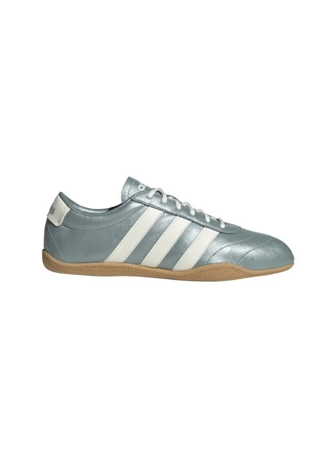 adidas حذاء رياضي نسائي رمادي من جراند كورت لو