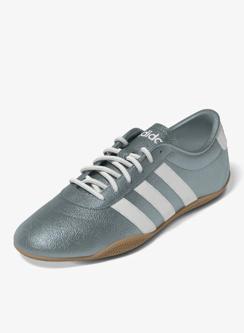 Adidas MAGRMT/CWHITE/GUM3 Grand Court Lo Shoes for Women | Best Price UAE