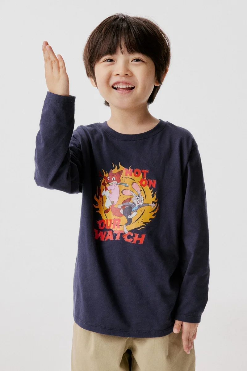 اتش اند ام تي-شيرت بأكمام طويلة