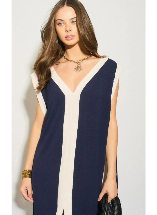 Hoxton Gal Navy V‑Neck Sleeveless Oversized Maxi Dress