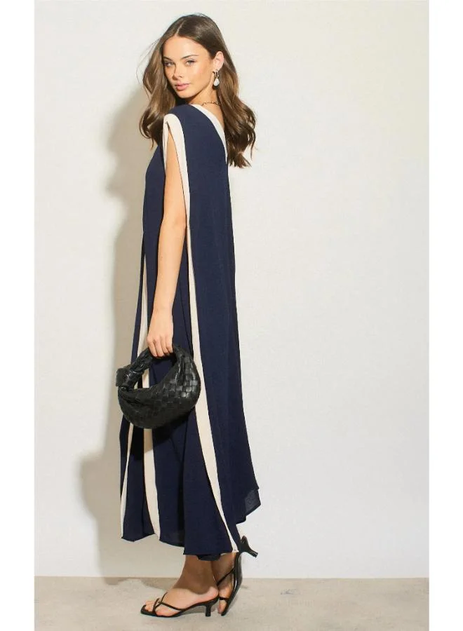 Hoxton Gal Navy V‑Neck Sleeveless Oversized Maxi Dress
