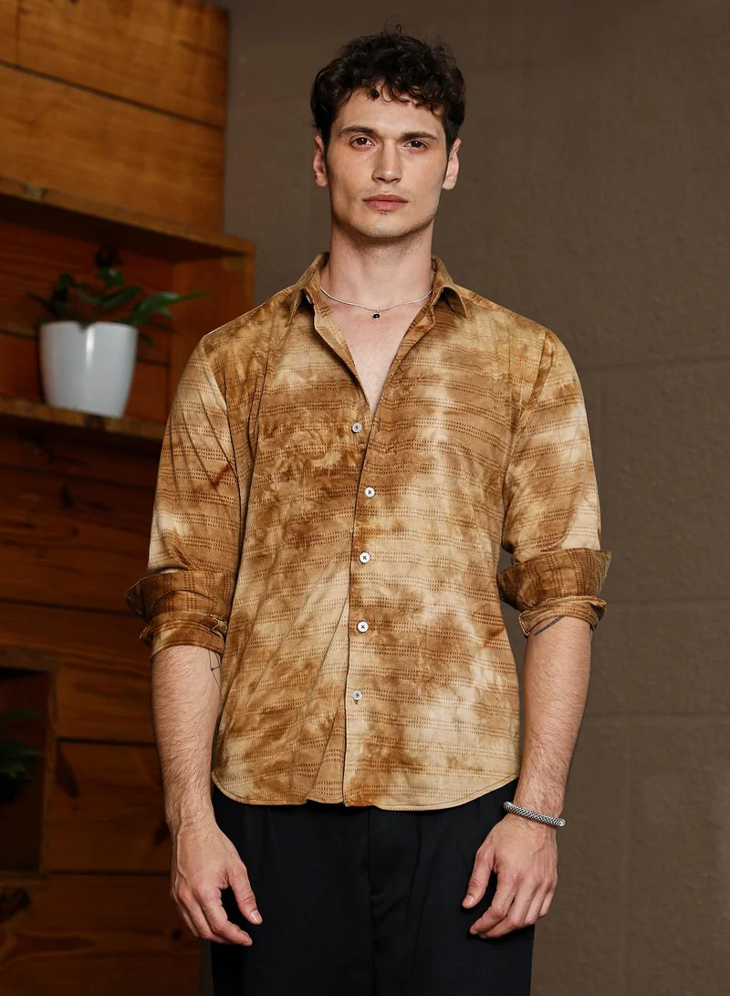 Campus Sutra Men's Chocolate Brown Dyed-Tactile Shirt