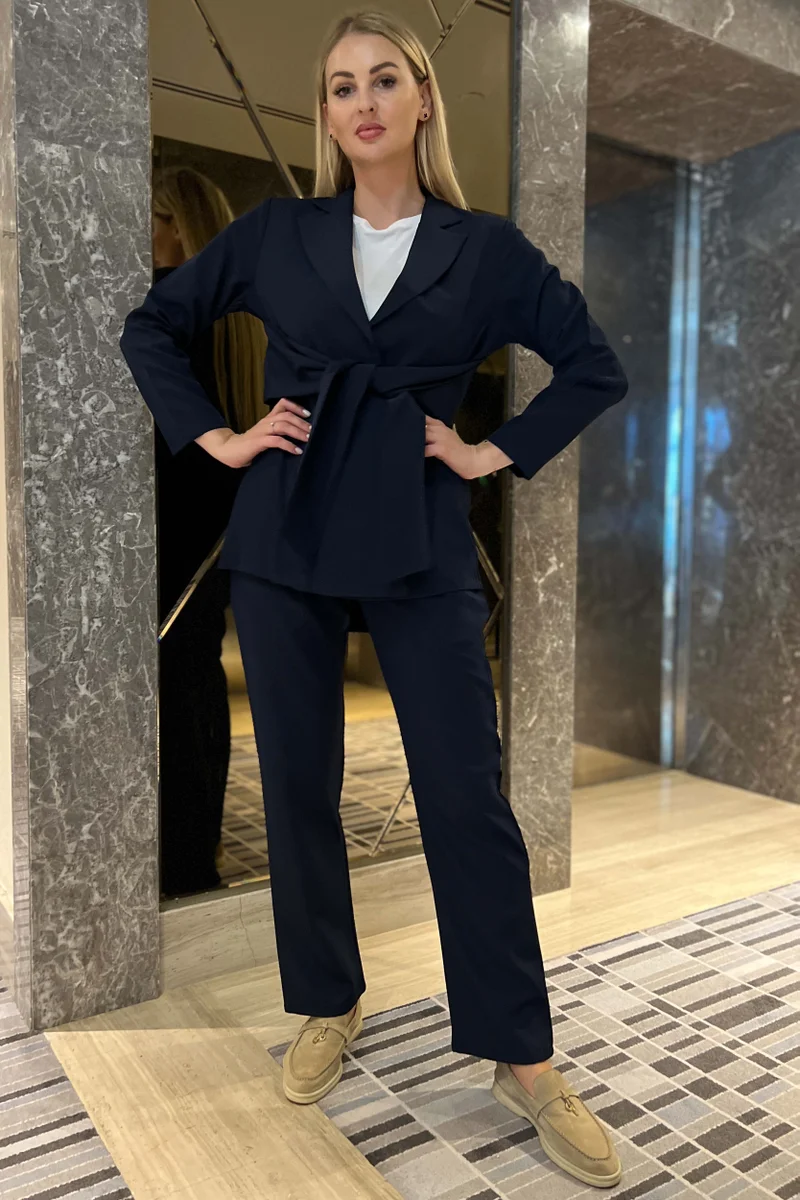 Moistreet Tie Detailed Barbie Crepe Fabric Blazer And Pants Set