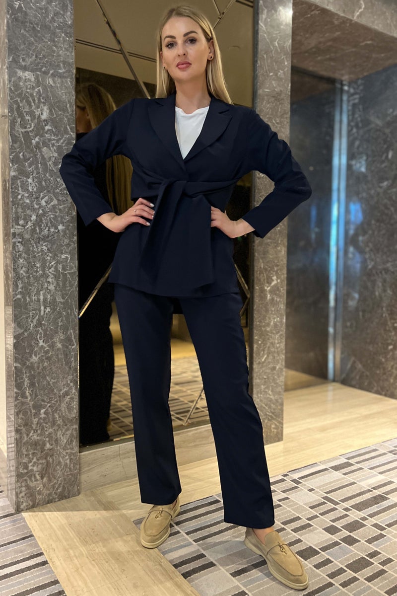 Moistreet Tie Detailed Barbie Crepe Fabric Blazer And Pants Set - Image 1