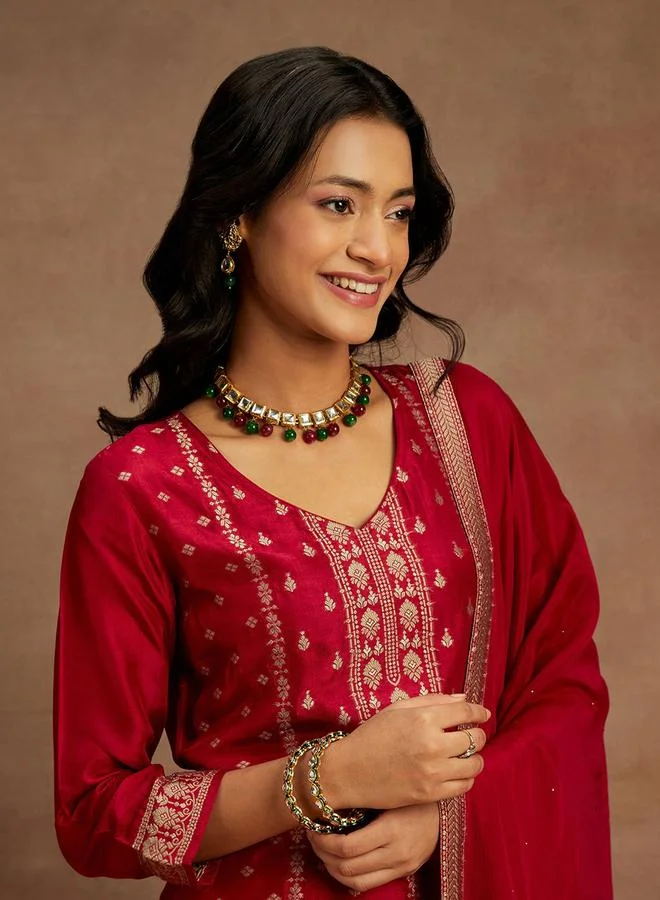 Libas Libas Printed Straight Kurta and Solid Trouser with Chiffon Dupatta Set