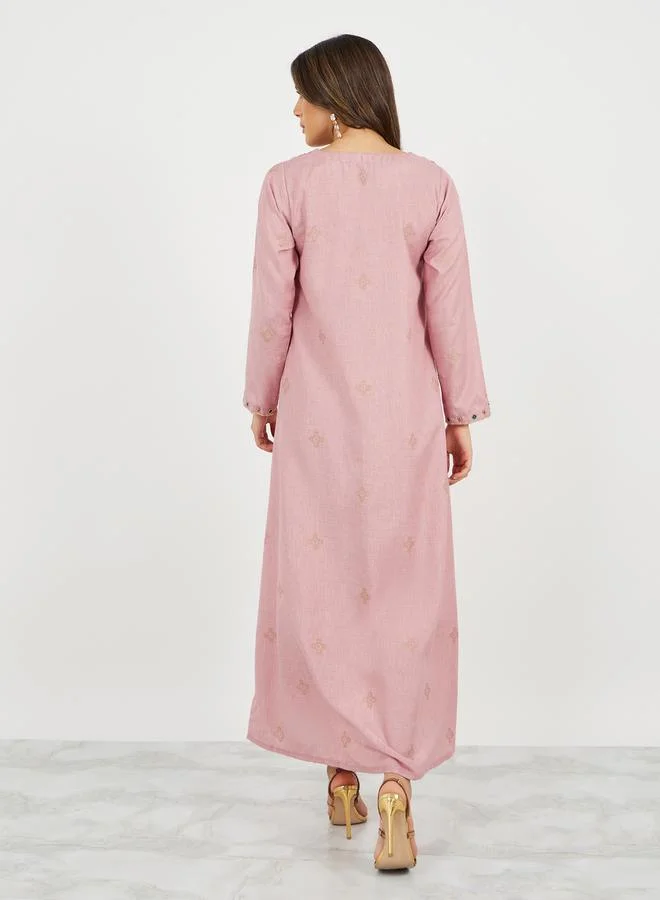 ستايلي Embroidered Detail Round Neck Jalabiya