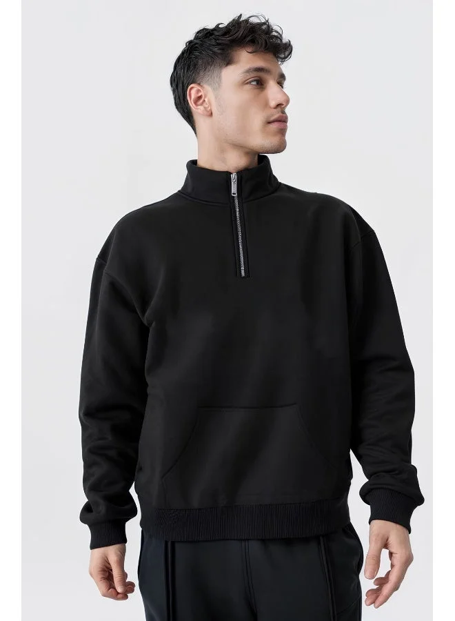 مانياك سويت شيرت رجالي بياقة عالية وأكمام كاملة بلون أسود من الفليس