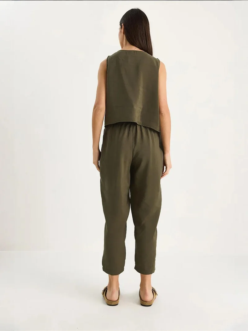 Bianco Lucci LUCCI Sleeveless Crew Neck Blouse and Carrof Fıt Pants Set
