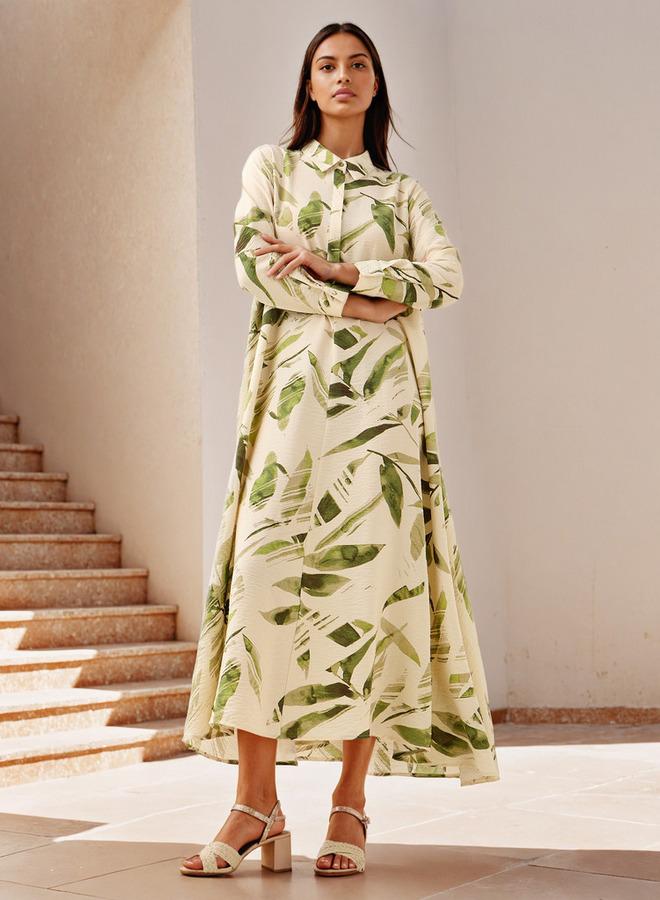 ايكونيك فستان ماكسي أيقوني بطبعة وياقة - Image 2