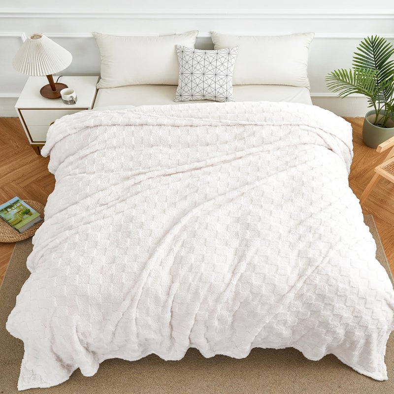 Aganear Flannel Throw Blanket - Cozy Soft Lightweight Fuzzy Checkered Throw Blanket for Women Portable Throw Blankets for Couch, Warm Present for Birthday, Christmas(50"x70", Cream White) - Image 3