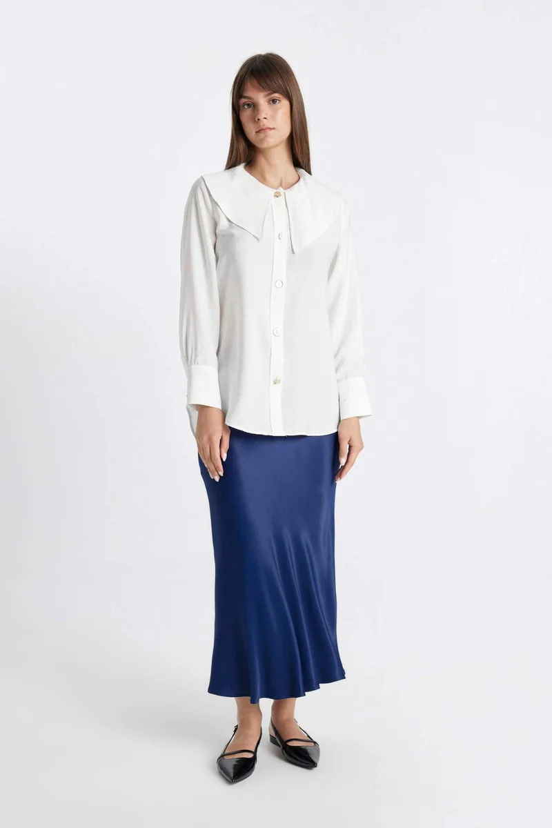 ديفاكتو A Cut Satin Skirt