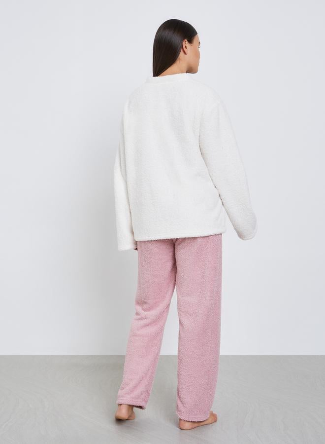 Styli Contrast Heart Detail Fleece Top and Pyjama Set - Image 5