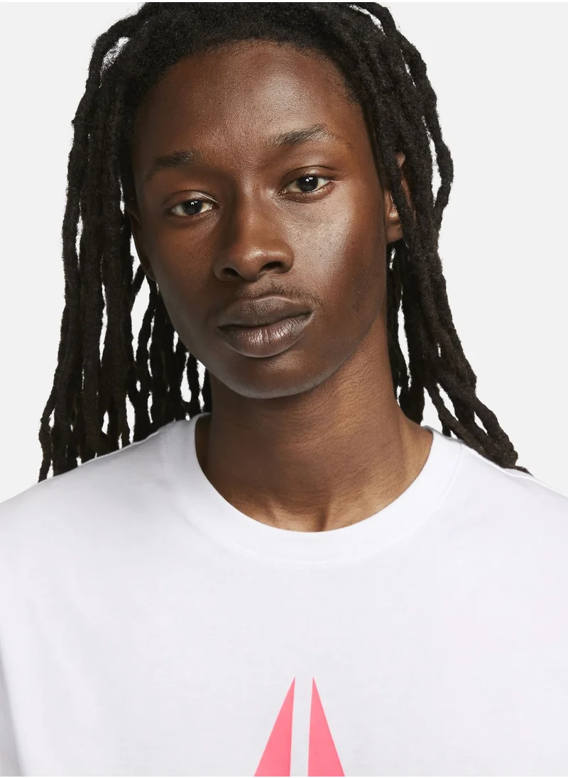 Nike Essential T-Shirt