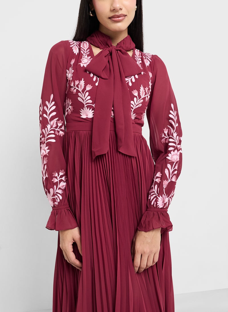 Frock and Frill Pleated Embroided Tie Detail Midi Dress  - Image 3