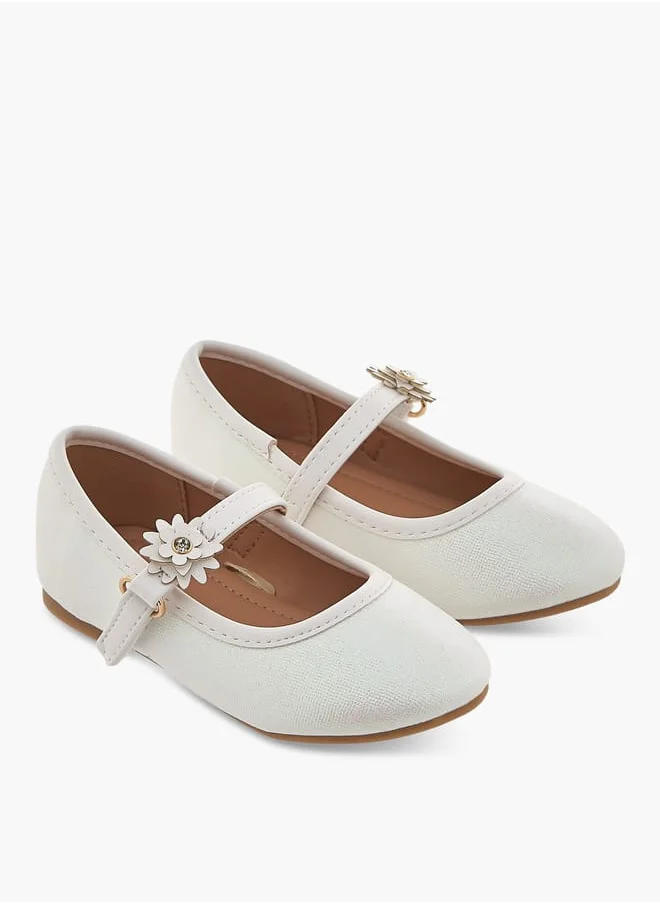 فلورا بيلا من شو إكسبرس Girls Textured Ballerina Shoes With Hook And Loop Closure