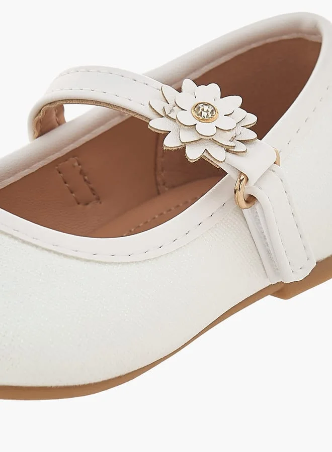 فلورا بيلا من شو إكسبرس Girls Textured Ballerina Shoes With Hook And Loop Closure