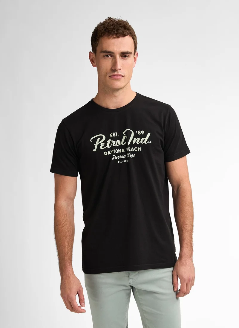 بترول اندستريز تيشيرت رجالي كلاسيك بطبعة
