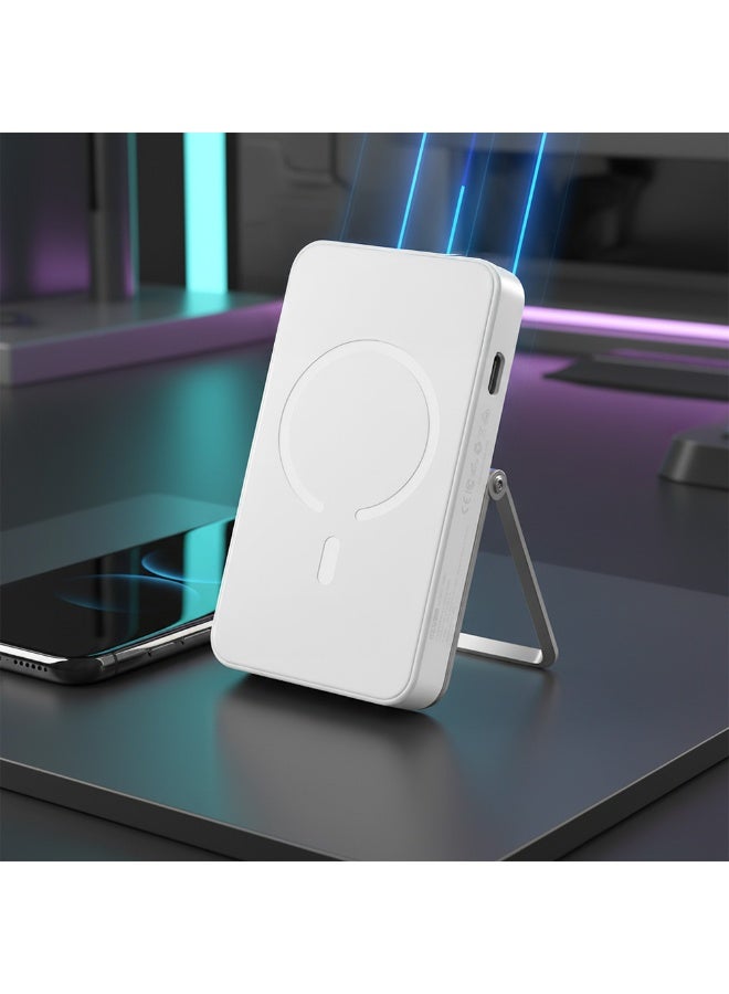أولون باور بانك محمول مغناطيسي لاسلكي 2 في 1 (MagSafe) بسعة 5000 مللي أمبير | شحن سريع لاسلكي 15 واط وسلكي 22.5 واط | مع مسند قابل للطي وشاشة عرض طاقة رقمية | متوافق مع آيفون 15/14/13/12 وسلسلة Pro/Max -شاحن للآيفون-شاحن محمول مغناطيسي-باور بانك خفيف الوزن-باور بانك متعدد الاستخدام - Image 5