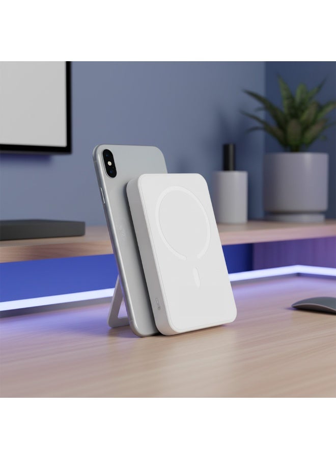 أولون باور بانك محمول مغناطيسي لاسلكي 2 في 1 (MagSafe) بسعة 5000 مللي أمبير | شحن سريع لاسلكي 15 واط وسلكي 22.5 واط | مع مسند قابل للطي وشاشة عرض طاقة رقمية | متوافق مع آيفون 15/14/13/12 وسلسلة Pro/Max -شاحن للآيفون-شاحن محمول مغناطيسي-باور بانك خفيف الوزن-باور بانك متعدد الاستخدام - Image 4