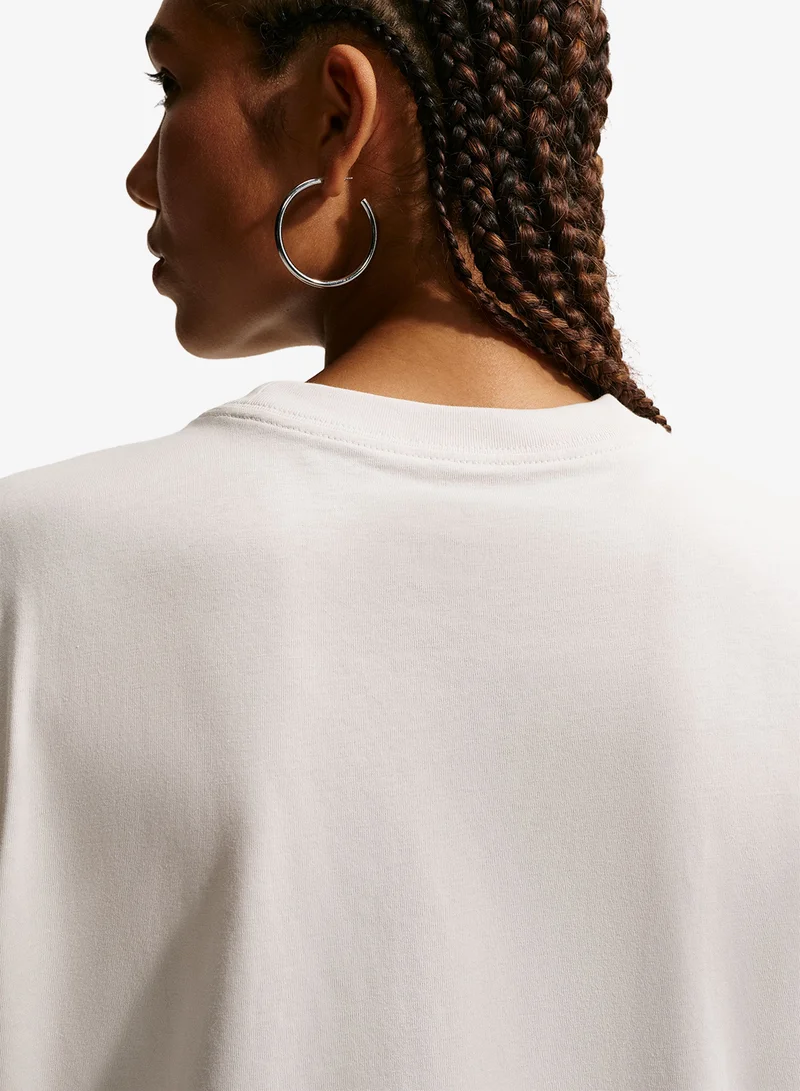 Nike LIGHT BONE Nsw Classic St2 T-Shirt for Women | Best Price UAE